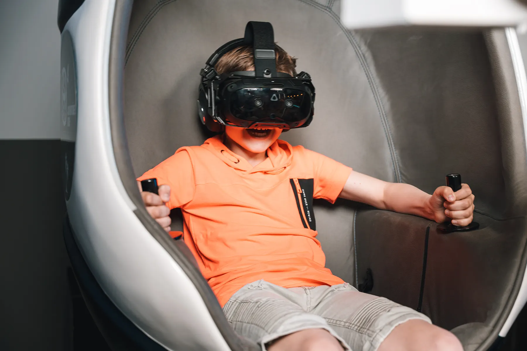 VR Rollercoaster: VR Adventure Ride bij PlayRena Roosendaal